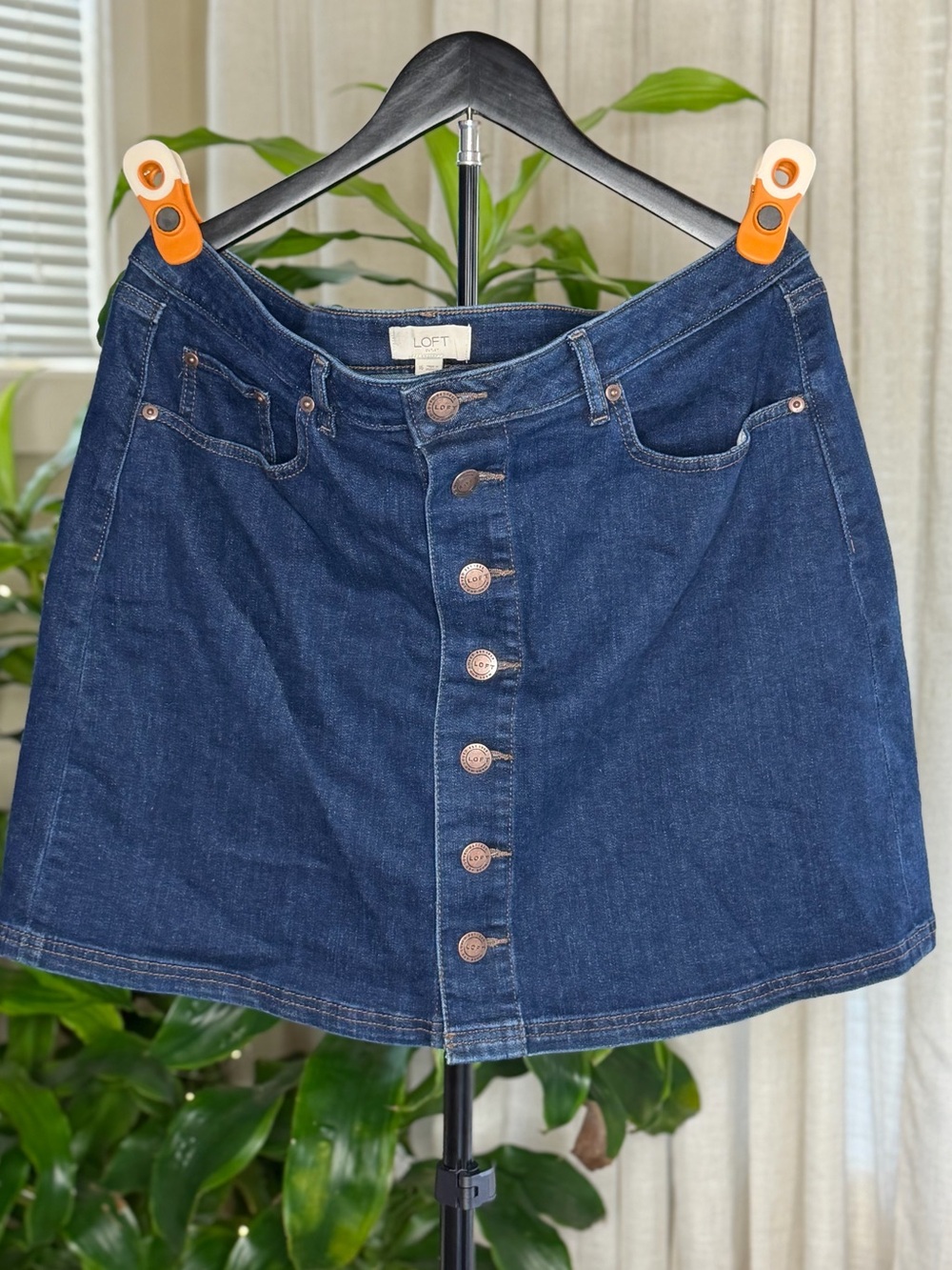 LOFT Outlet Dark Wash Button Front Denim Mini Skirt Size 16